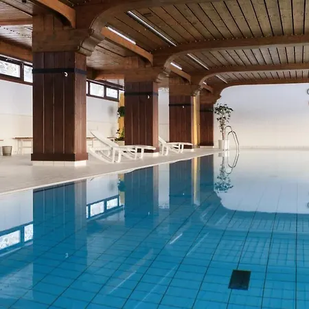 Relax-apartment Mit Indoor-pool, Sauna, Massagesessel Und Netflix סכונאץ'