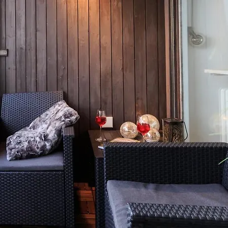 Relax-apartment Mit Indoor-pool, Sauna, Massagesessel Und Netflix *