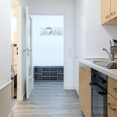 Relax-apartment Mit Indoor-pool, Sauna, Massagesessel Und Netflix