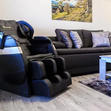 Relax-apartment Mit Indoor-pool, Sauna, Massagesessel Und Netflix דירה סכונאץ'