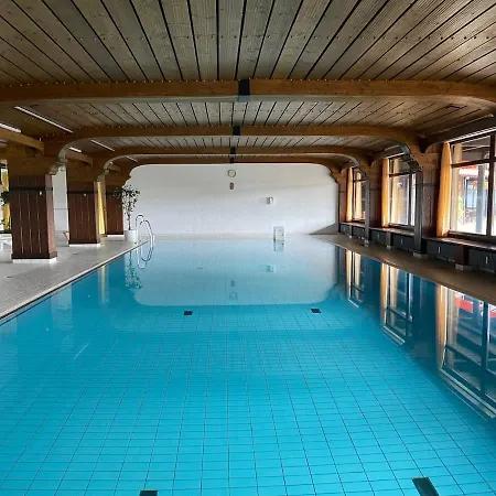 Relax-apartment Mit Indoor-pool, Sauna, Massagesessel Und Netflix דירה *